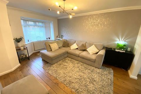 1 Crocus Drive, Royton, Oldham, OL2 6QP