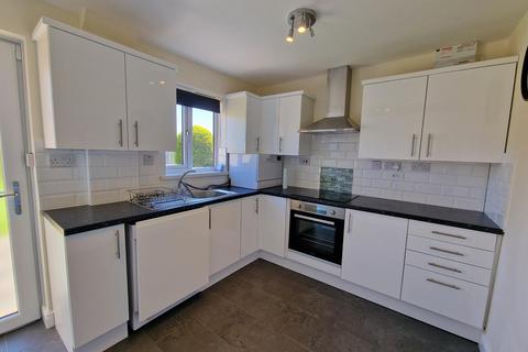 2 bedroom semi-detached house to rent, Cheshire Grove, Perton WV6