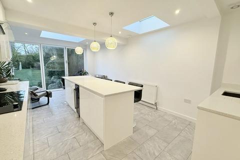 146 Cropthorne Road, Shirley, Solihull, B90 3JJ