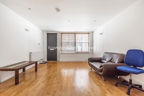 2 bedroom flat to rent, Canfield Place London NW6