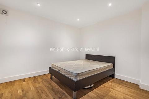 2 bedroom flat to rent, Canfield Place London NW6