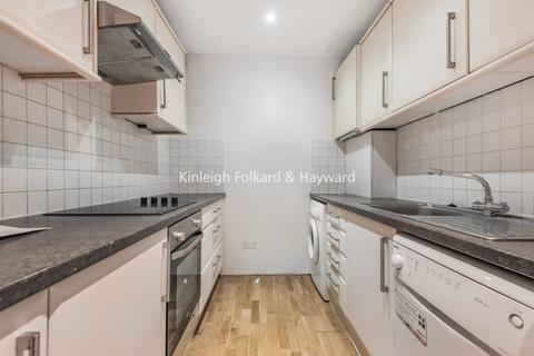 2 bedroom flat to rent, Canfield Place London NW6