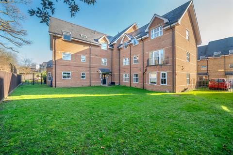 2 bedroom apartment for sale, Hayes Grove, London SE22