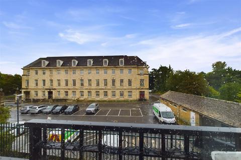 2 bedroom apartment for sale, Regal Court, Trowbridge BA14