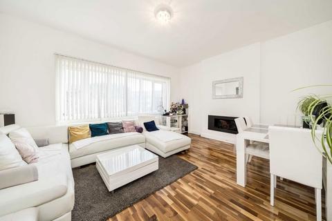 2 bedroom flat for sale, Finchley Road, London NW3