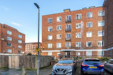 2 bedroom flat for sale, Vermont Road, Earlsfield