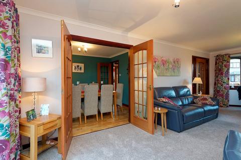 25 Eskfield Grove, Dalkeith, EH22 3FA