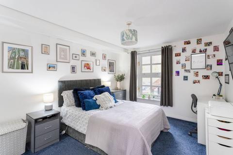 9 Bonnethill Place, Dundee, DD1 2AD