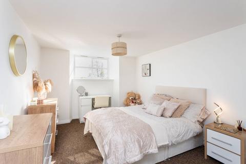 9 Bonnethill Place, Dundee, DD1 2AD