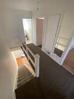 undefined, LUTON, LU1