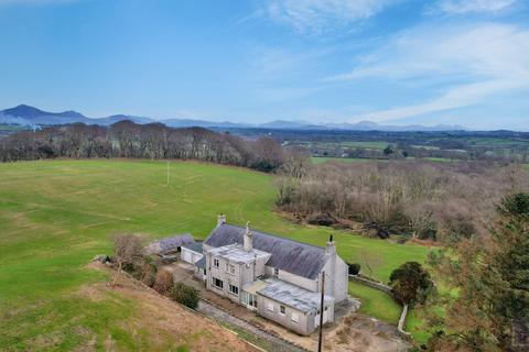 7 bedroom detached house for sale, Bryn Bodfal, Rhydyclafdy - 3.7 ac