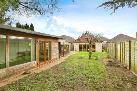 25 Coniston Road, Woking, GU22 9HU
