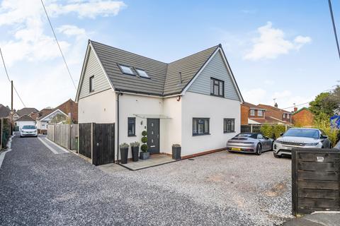 4 bedroom detached house for sale, St. Johns Road, Hedge End, Southampton, Hampshire, SO30