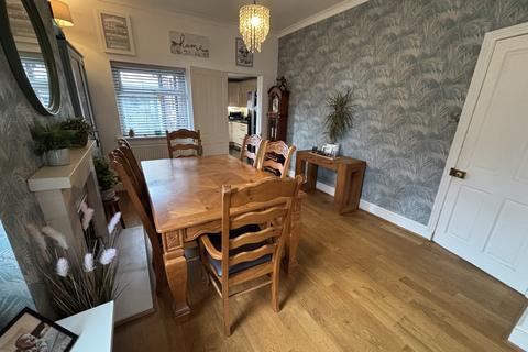 2 bedroom end of terrace house for sale, Neville Street, Hazel Grove