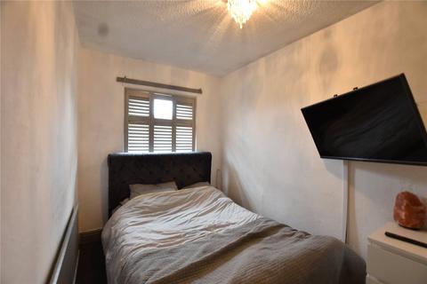 3 bedroom terraced house for sale, Rochdale Road, Thornham, Royton, Oldham, OL2