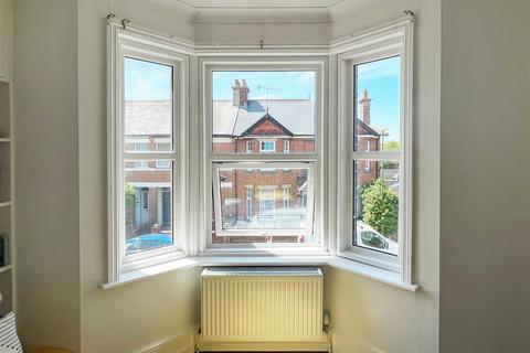 Flat 2, 1 Connaught Road, Littlehampton, BN17 6ES