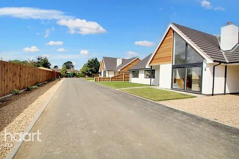 4 bedroom detached bungalow for sale, Old Orchard Lane, Stretham