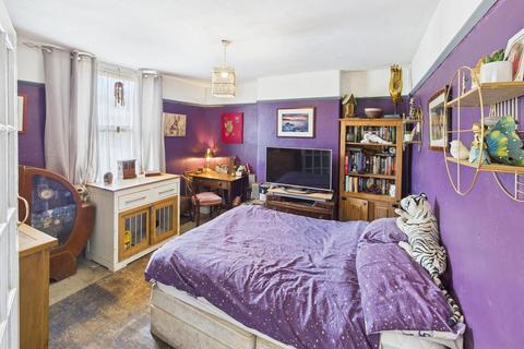 19 Broughton Road, Lodge, Wrexham, LL11 5NG