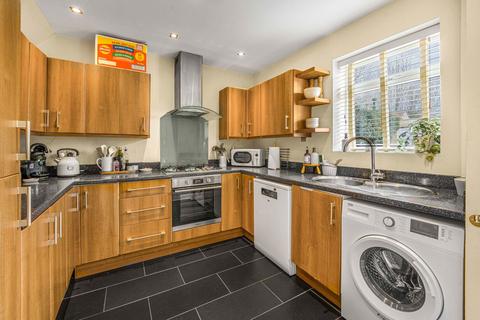 6 Pentre Howell, Pencoed, Bridgend, CF35 6RG