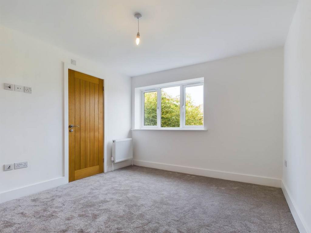 Master bedroom (2)
