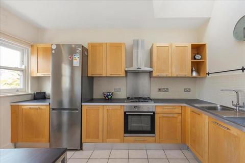 2 bedroom apartment for sale, Queensmill Road , Fulham, London, SW6