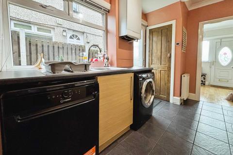 21 Grasmere Road, Bradford, BD2 4HU