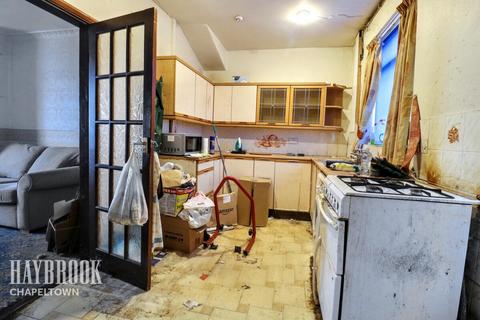 33 Deerlands Mount, Sheffield, S5 9QB