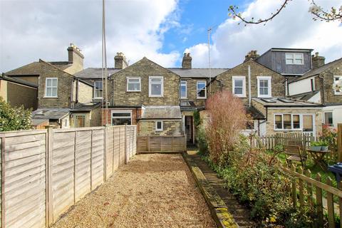 3 bedroom terraced house to rent, Cavendish Road, Cambridge CB1