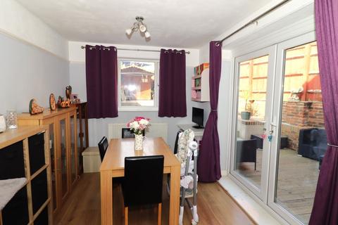 2 bedroom semi-detached house for sale, Buxton Drive, Bexhill-on-Sea, TN39