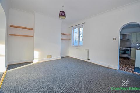 3 bedroom terraced house to rent, Dale Gardens, Plymouth PL4