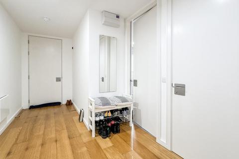 2 bedroom flat for sale, Airpoint, Skypark Road, Bristol, BS3 3NQ