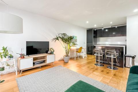 2 bedroom flat for sale, Airpoint, Skypark Road, Bristol, BS3 3NQ
