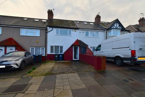 2 bedroom terraced house to rent, Greenford, UB6