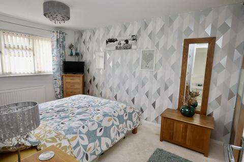 1 Golding Close, Wells, BA5 2FL