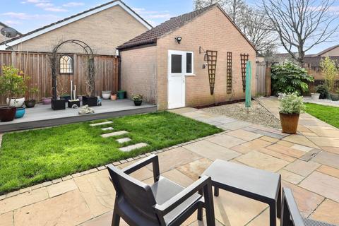 1 Golding Close, Wells, BA5 2FL