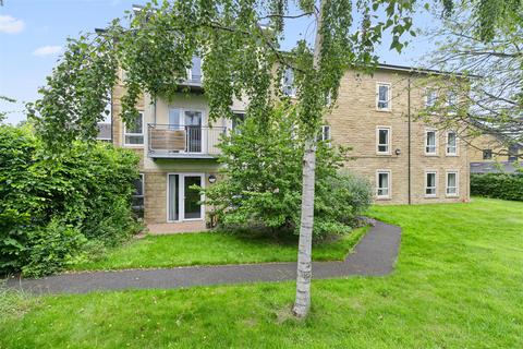 2 bedroom apartment for sale, Emmandjay Court, Ilkley LS29