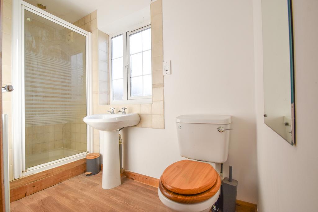 En Suite Shower Room