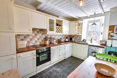 4 bedroom terraced house for sale, Llangrannog, Llandysul