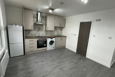 Studio to rent, Eastcote Road, South Harrow HA2