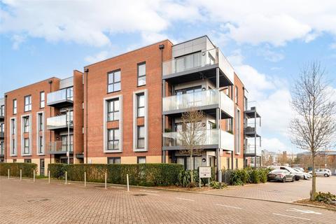 2 bedroom penthouse for sale, Holmesley Road, Borehamwood, WD6