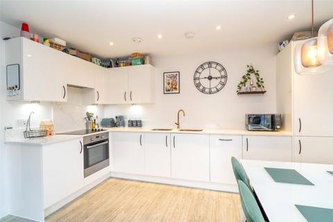 2 bedroom apartment for sale, Holmesley Road, Borehamwood, WD6