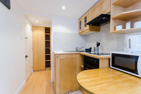 Studio to rent, Fairholme Road, West Kensington, London, W14