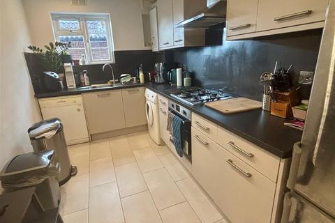 2 bedroom flat to rent, Ballards Lane, Finchley