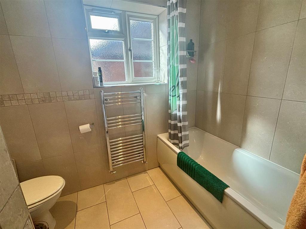 Bath 2.jpg