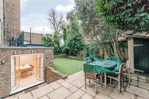 15 Ravenscourt Square, London, W6 0TW