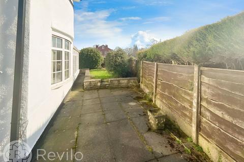 3 bedroom semi-detached house for sale, Oulder Hill, Rochdale, OL11
