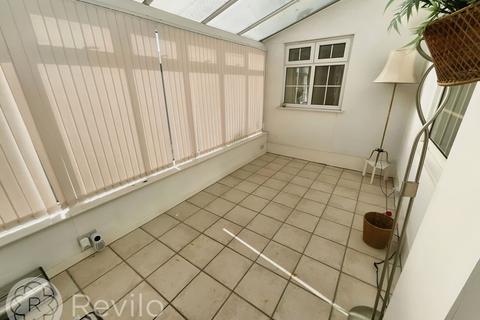 3 bedroom semi-detached house for sale, Oulder Hill, Rochdale, OL11
