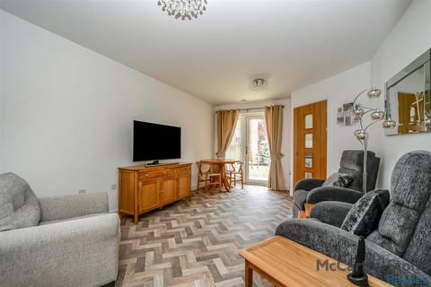 1 bedroom apartment for sale, Miller Place, High View, Bedford, MK14 8EZ