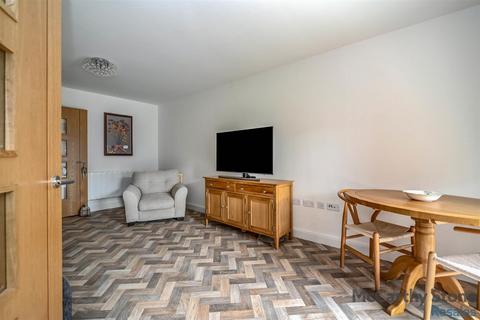 1 bedroom apartment for sale, Miller Place, High View, Bedford, MK14 8EZ