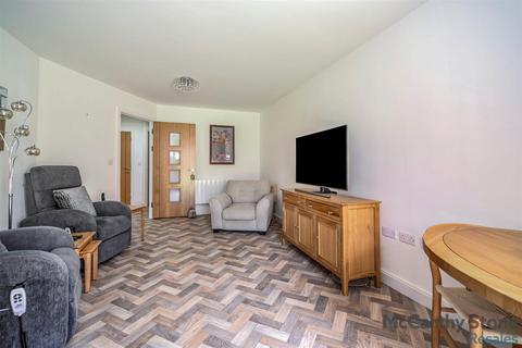 1 bedroom apartment for sale, Miller Place, High View, Bedford, MK14 8EZ